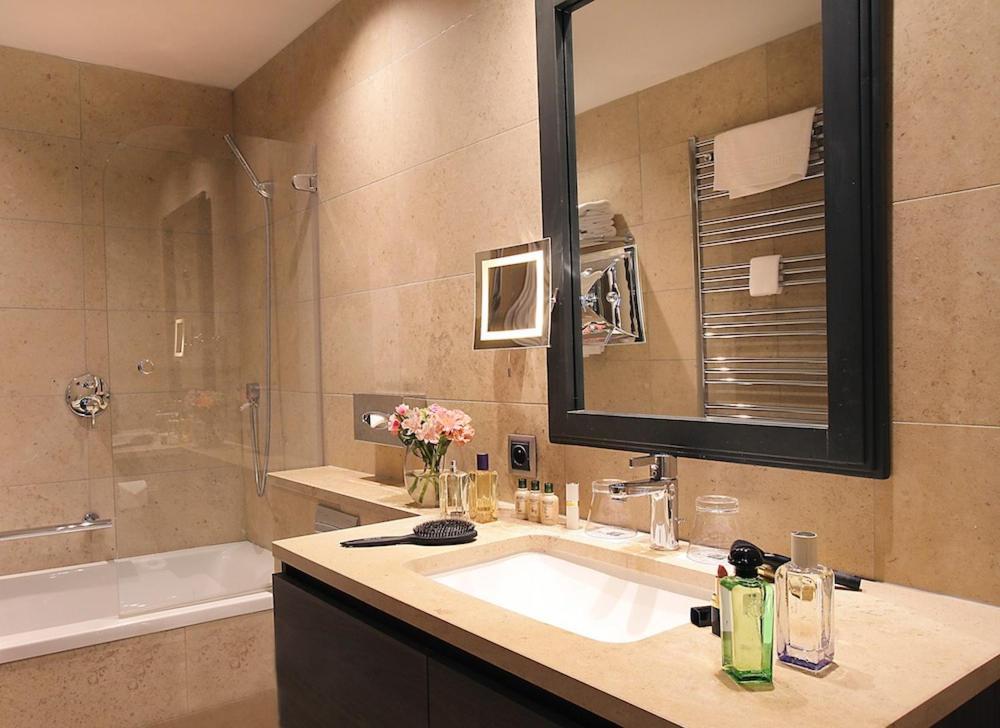 Residence Hoteliere 4 Etoiles Les Mas Du Grand Vallon Mougins Exteriör bild