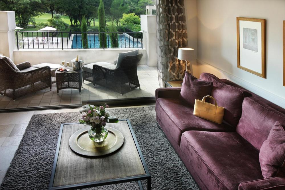 Residence Hoteliere 4 Etoiles Les Mas Du Grand Vallon Mougins Exteriör bild