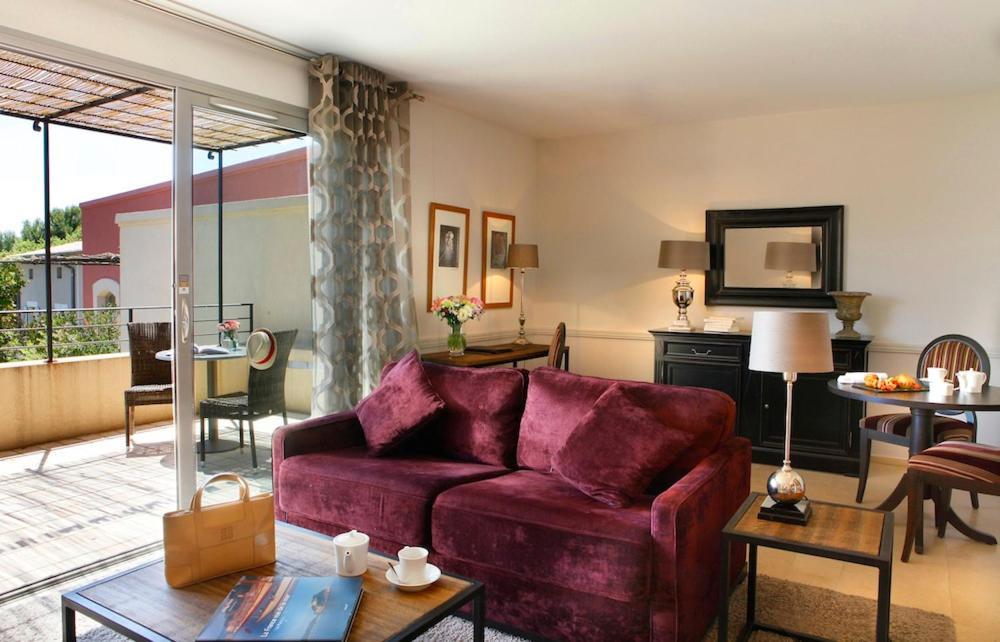Residence Hoteliere 4 Etoiles Les Mas Du Grand Vallon Mougins Exteriör bild