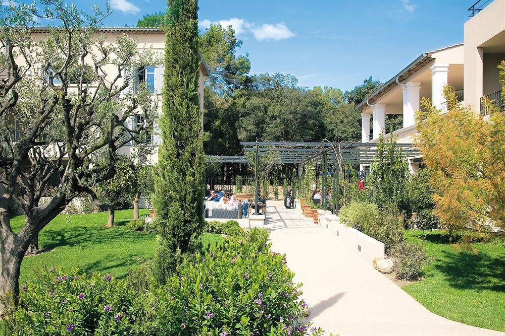 Residence Hoteliere 4 Etoiles Les Mas Du Grand Vallon Mougins Exteriör bild