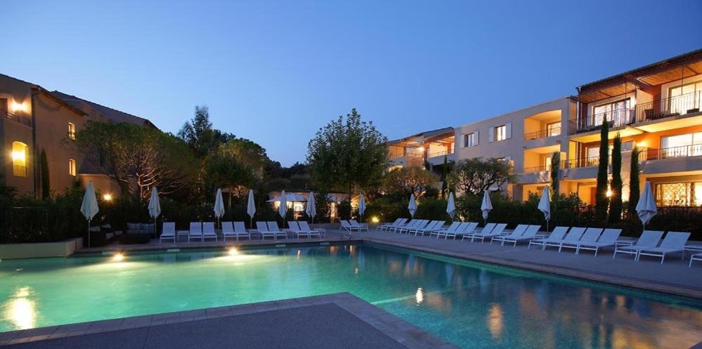 Residence Hoteliere 4 Etoiles Les Mas Du Grand Vallon Mougins Exteriör bild