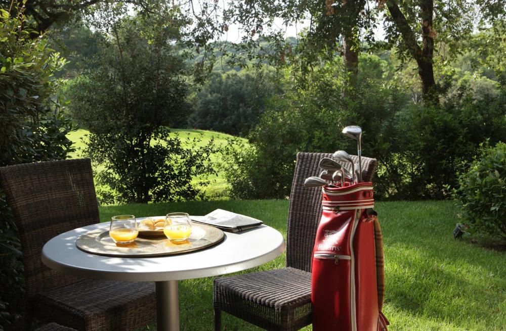 Residence Hoteliere 4 Etoiles Les Mas Du Grand Vallon Mougins Exteriör bild