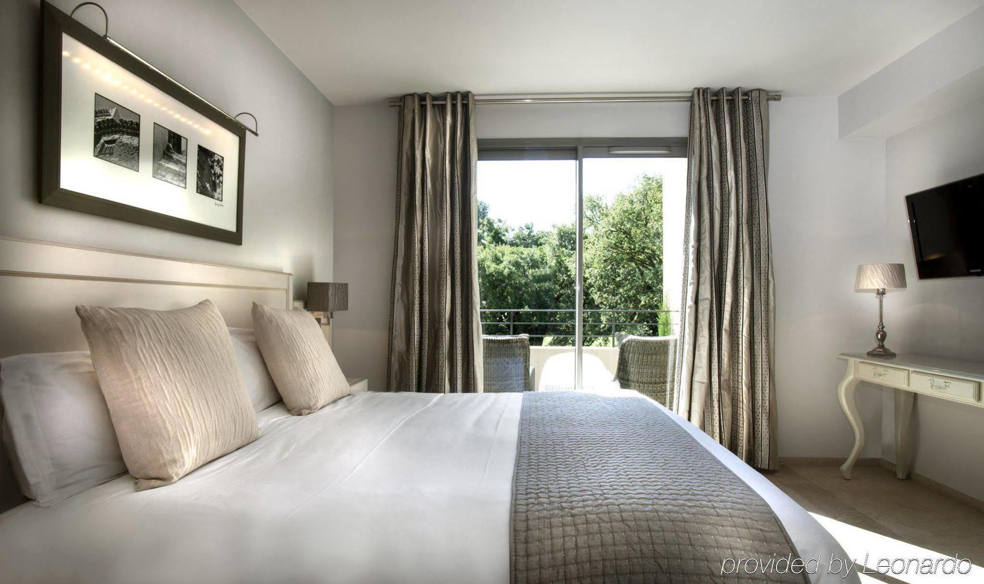 Residence Hoteliere 4 Etoiles Les Mas Du Grand Vallon Mougins Exteriör bild