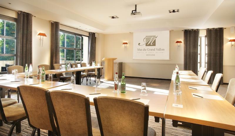 Residence Hoteliere 4 Etoiles Les Mas Du Grand Vallon Mougins Exteriör bild