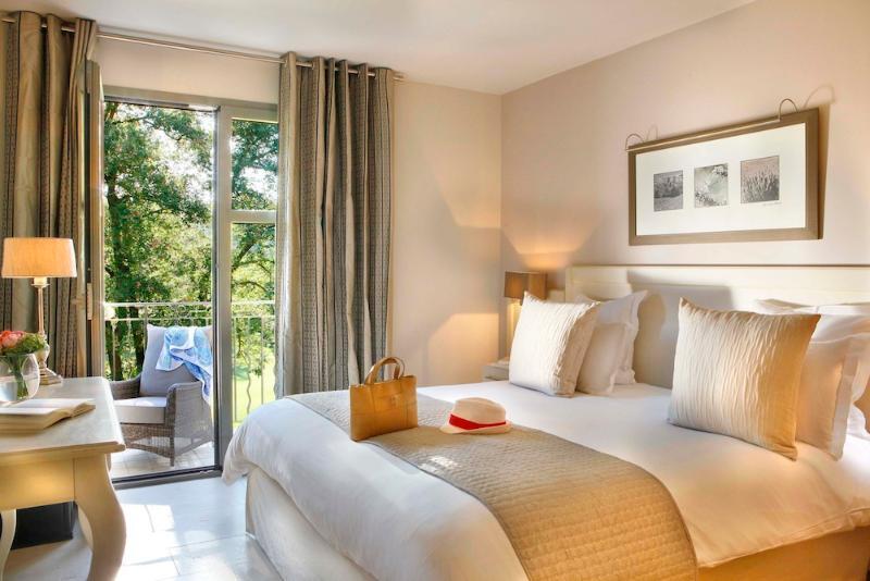 Residence Hoteliere 4 Etoiles Les Mas Du Grand Vallon Mougins Exteriör bild